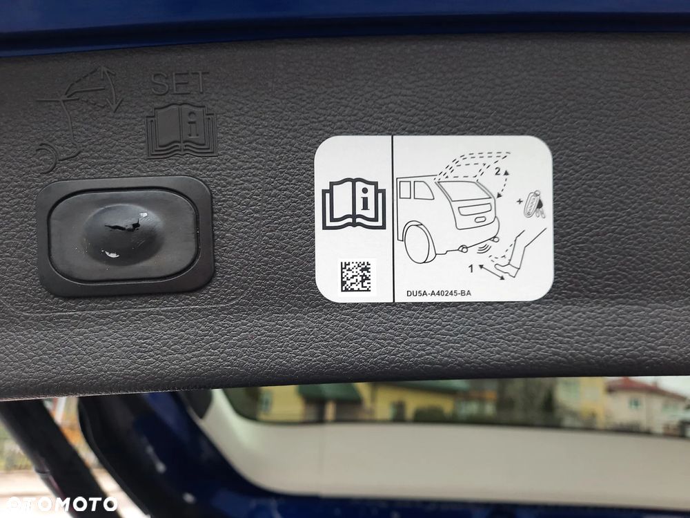 Ford Kuga 2.0 TDCi 2x4 Titanium - 25