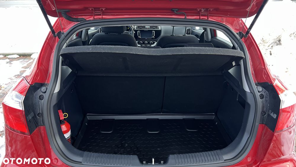 Kia Rio 1.4 Business Line - 13