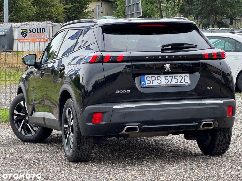 Peugeot 2008 PureTech 130 EAT8 GT - 4