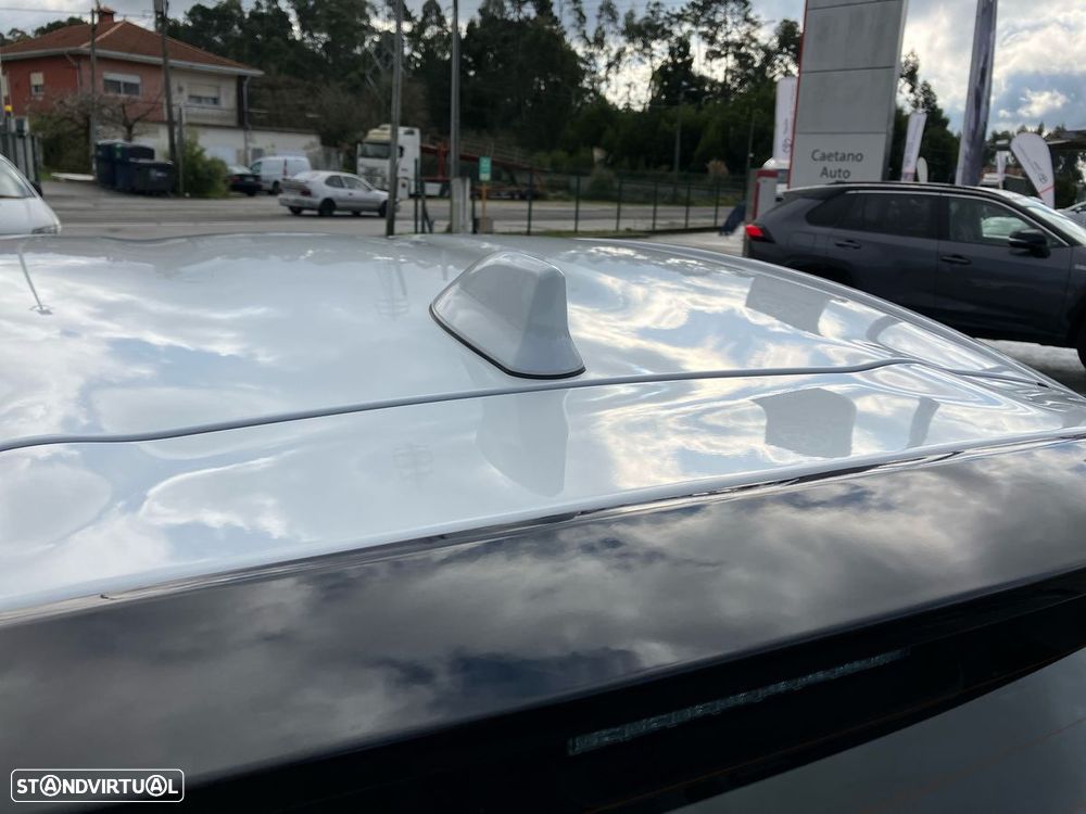 Toyota Yaris 1.5 HDF Comfort Plus - 24