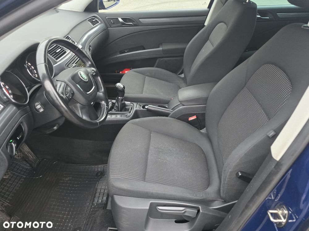 Skoda Superb 1.6 TDI Active Greenline - 11