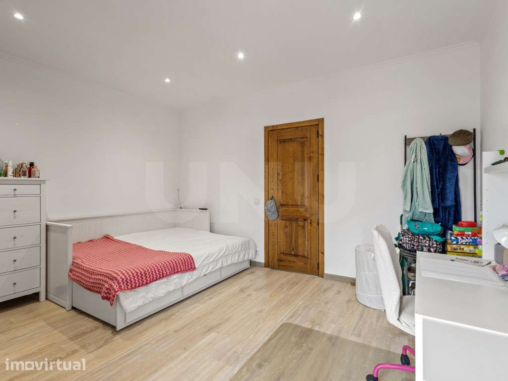 Apartamento T3 remodelado para venda no Sobral de Monte Agraço - Grande imagem: 3/33