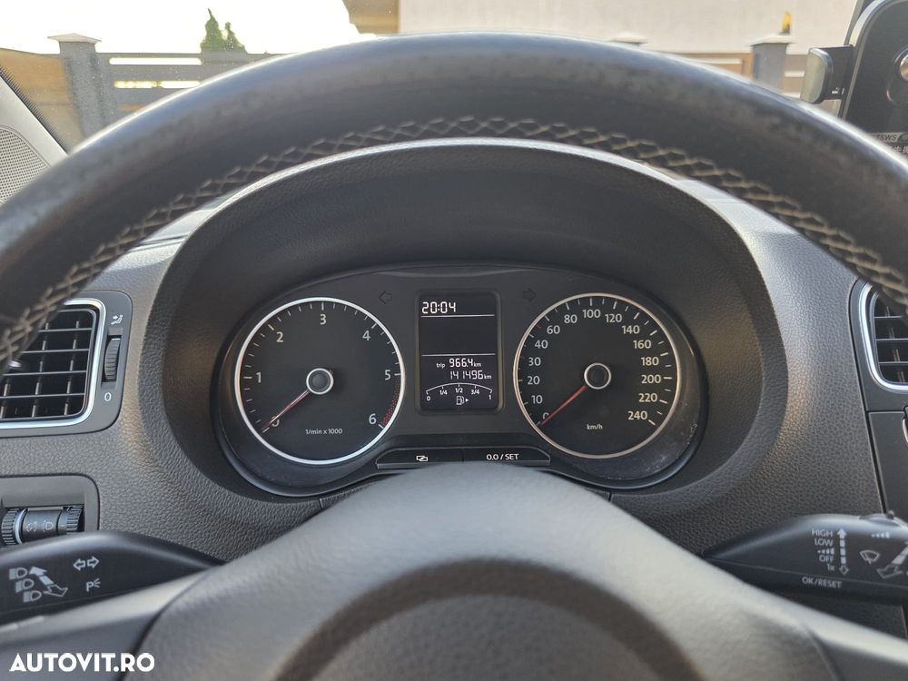 Volkswagen Polo - 10