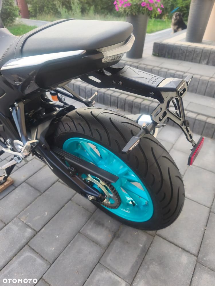 Yamaha MT - 5