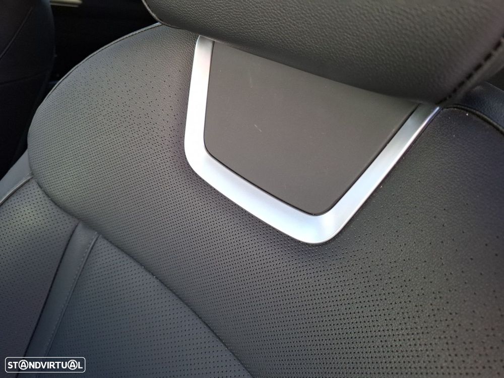 Hyundai Tucson 1.6 T-GDI HEV Vanguard - 25