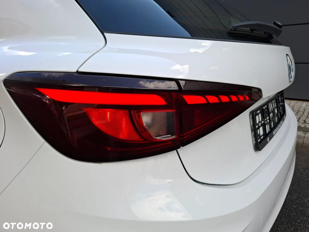 MG MG3 1.5 Excite - 8