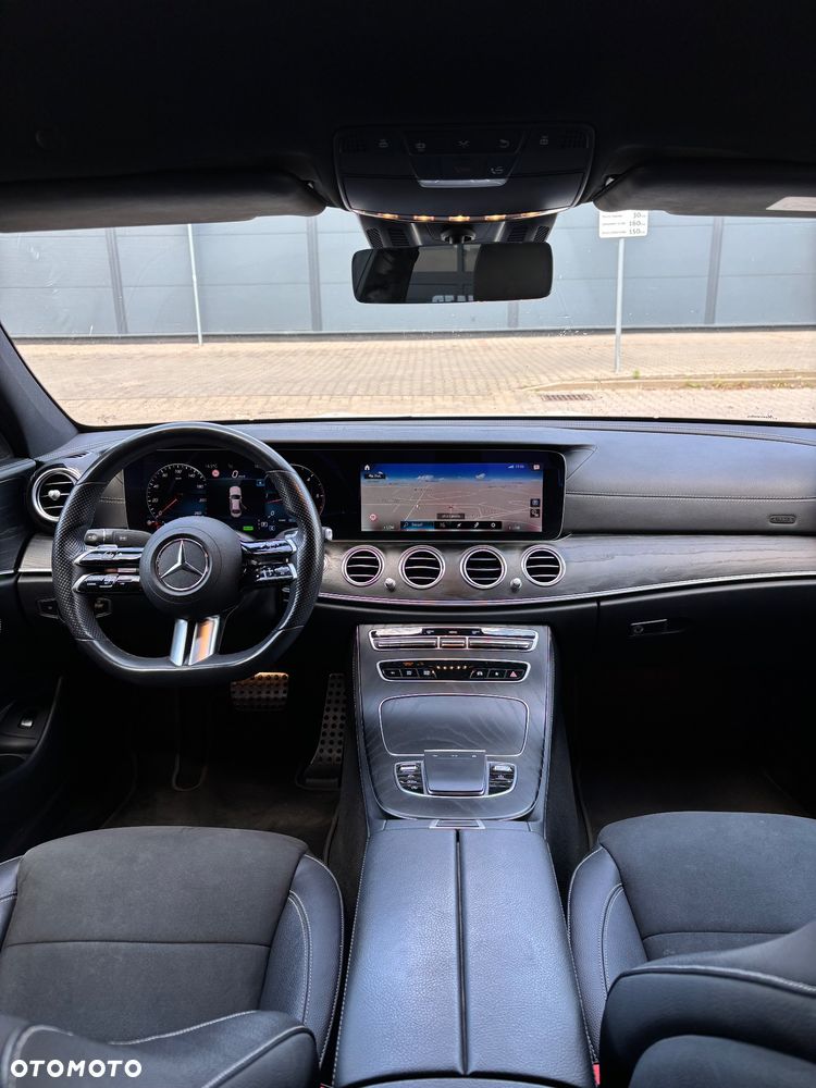 Mercedes-Benz Klasa E 220 d 4-Matic - 16