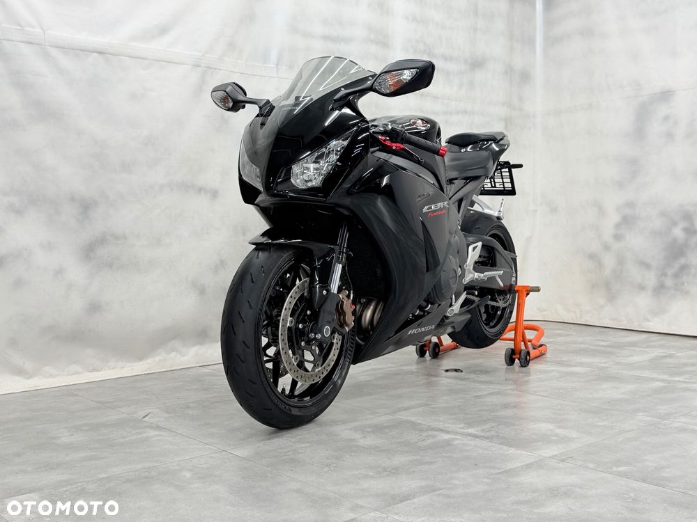Honda CBR - 3