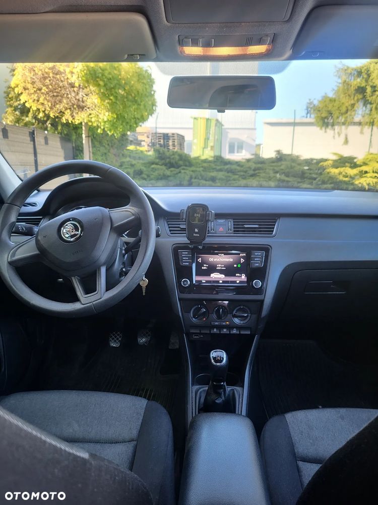 Skoda RAPID 1.0 TSI Active - 9