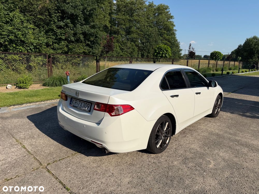Honda Accord 2.0 Elegance - 22