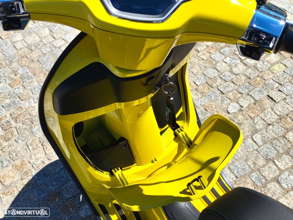 Vespa Primavera 50s - 15