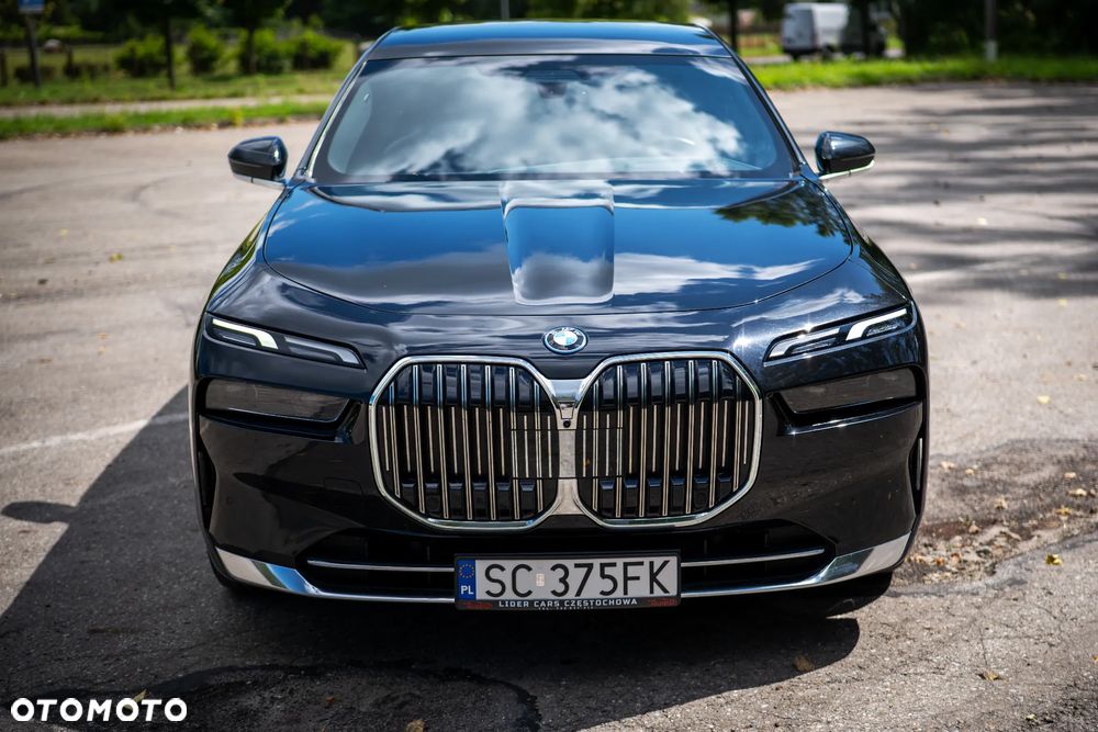 BMW Seria 7 750e xDrive - 3