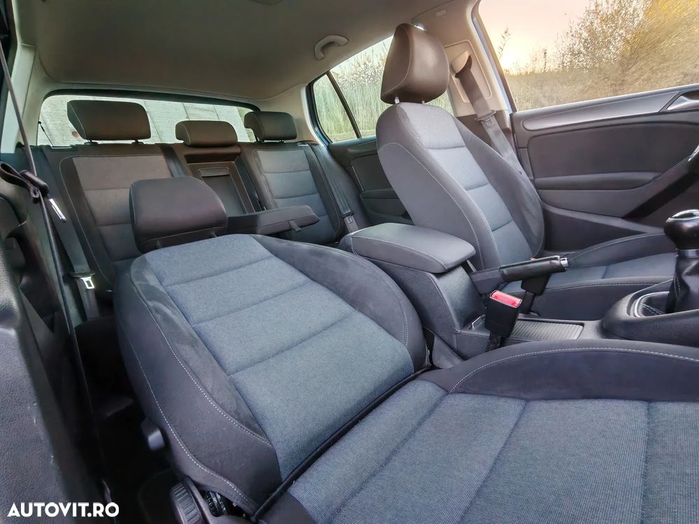 Volkswagen Golf 1.4 TSI BMT Highline - 23