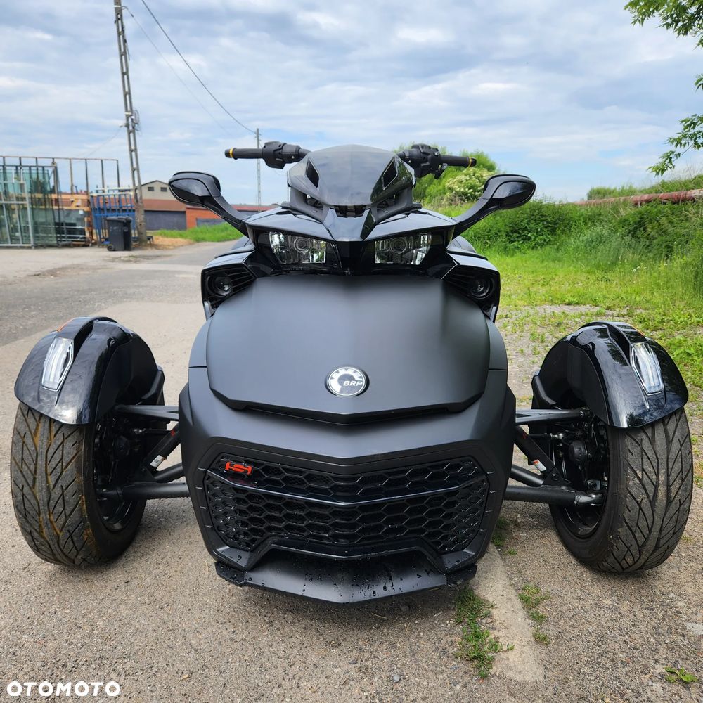 Can-Am Spyder - 4