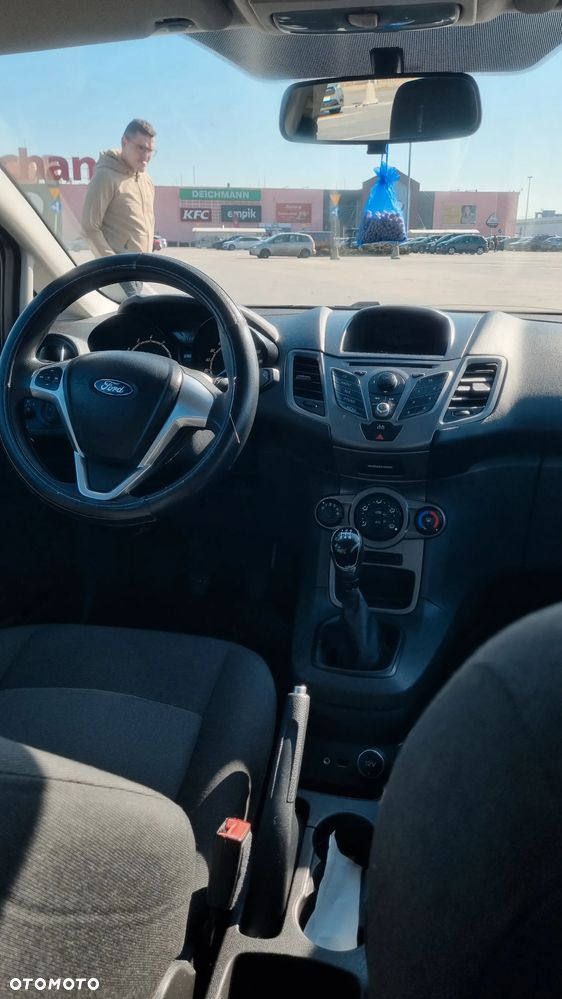 Ford Fiesta - 21