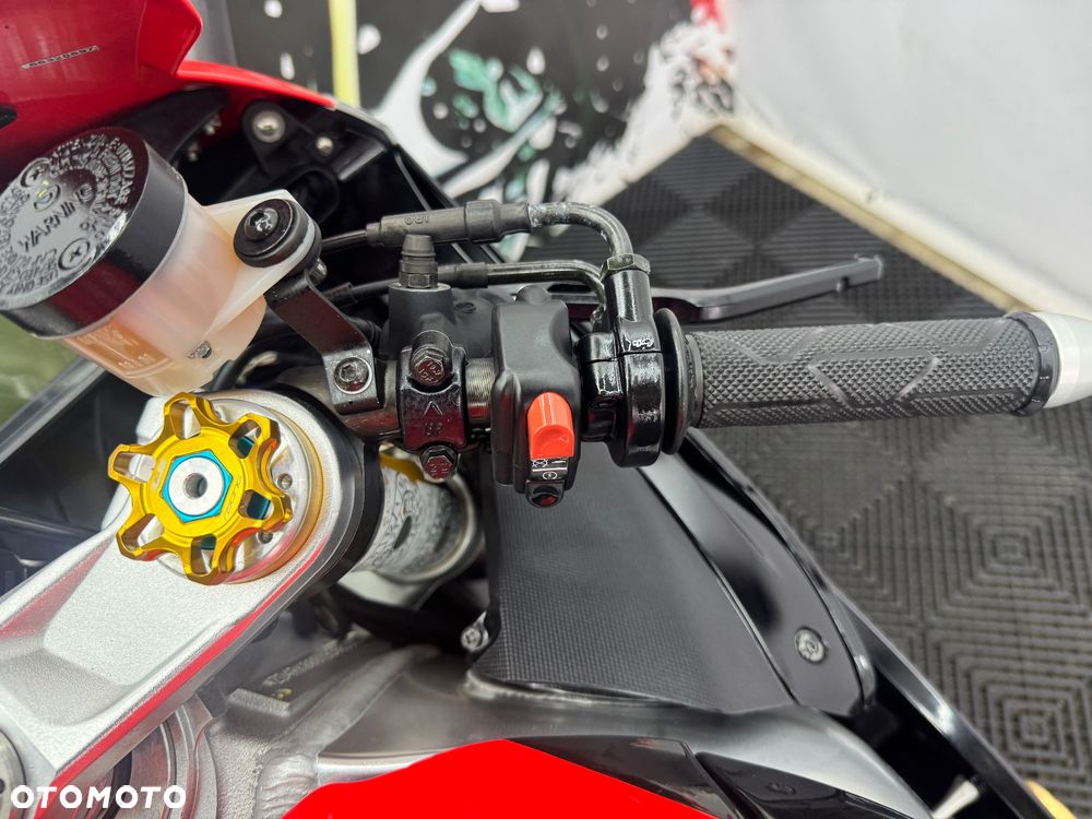 Aprilia RSV - 29
