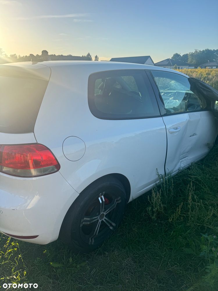 Volkswagen Golf - 3