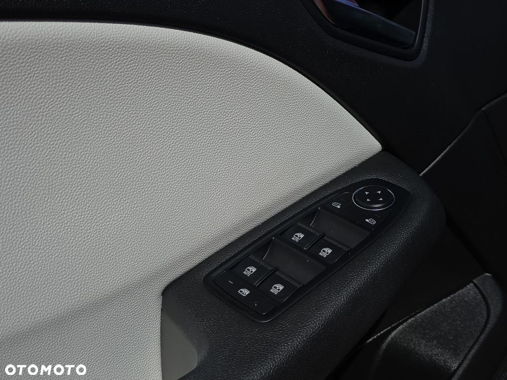 Renault Clio 1.6 E-TECH Full Hybrid 145 Techno - 10