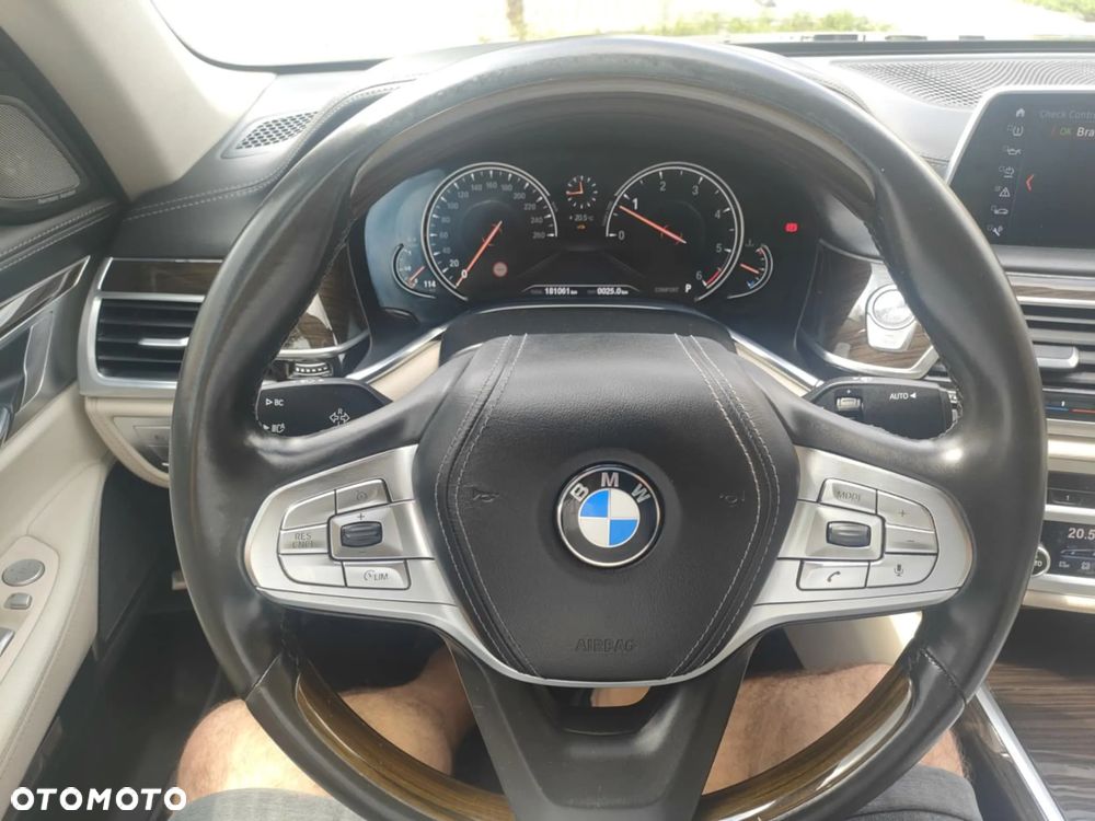 BMW Seria 7 730d xDrive - 6