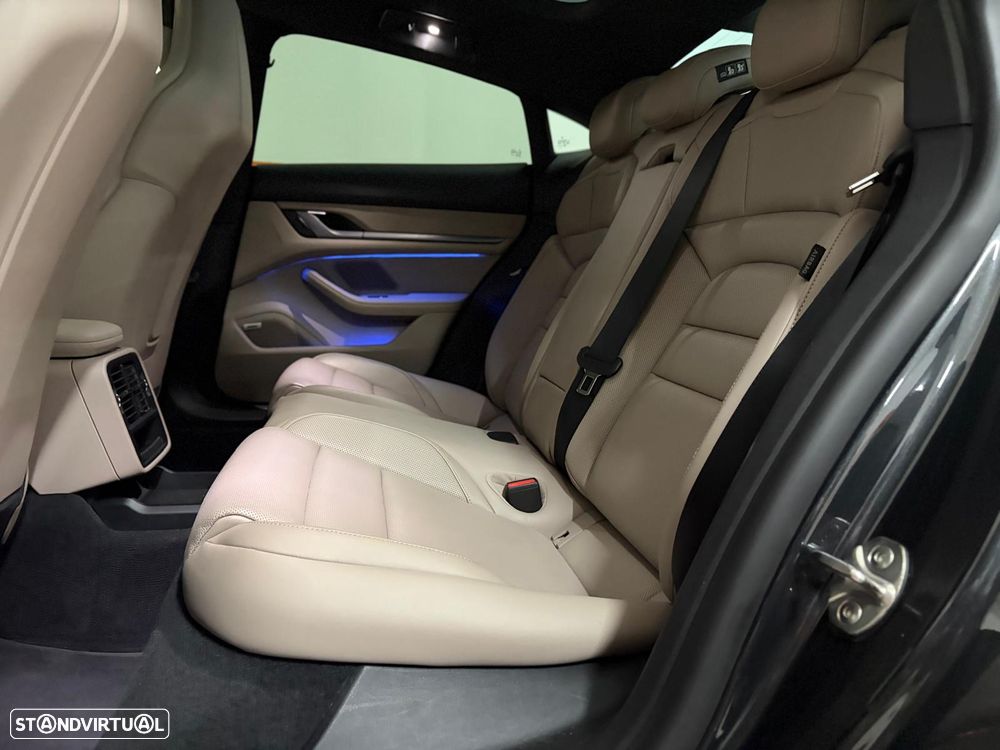 Porsche Taycan Standard - 23