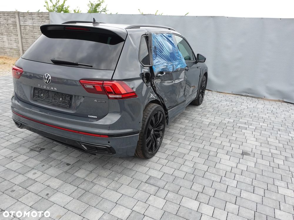 Volkswagen Tiguan 2.0 TDI SCR 4MotION DSG R-Line - 20