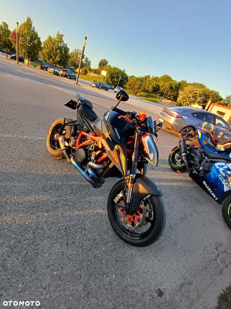KTM Super Duke - 1