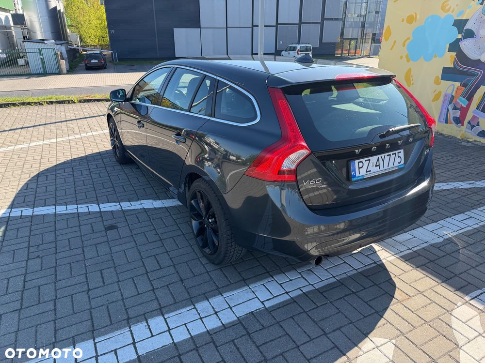 Volvo V60 D3 Kinetic - 16