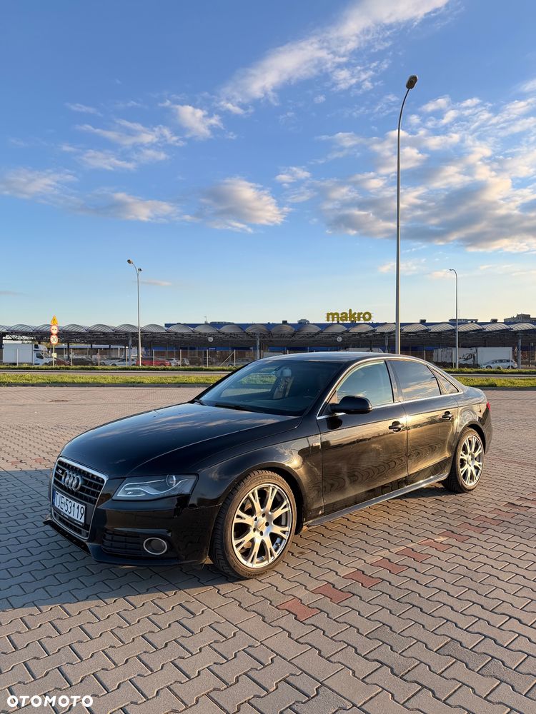 Audi A4 Limousine - 4