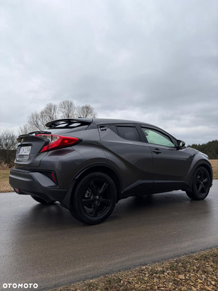Toyota C-HR - 12