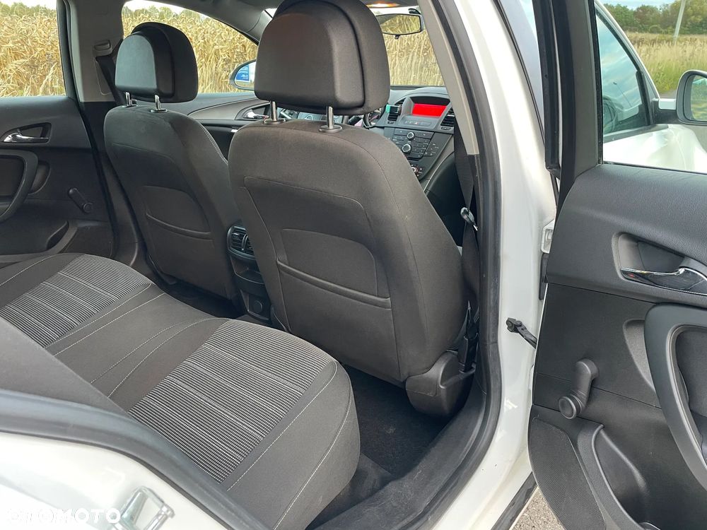 Opel Insignia 2.0 CDTI - 16