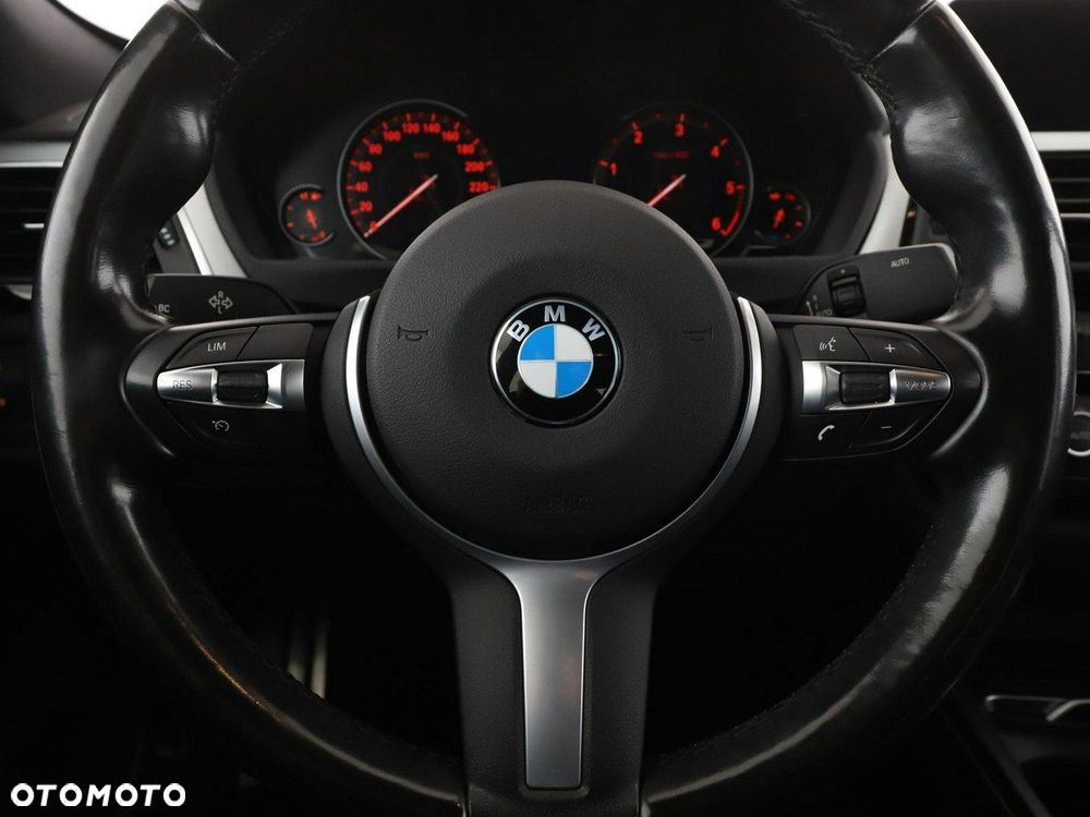 BMW Seria 3 320d xDrive M Sport - 22