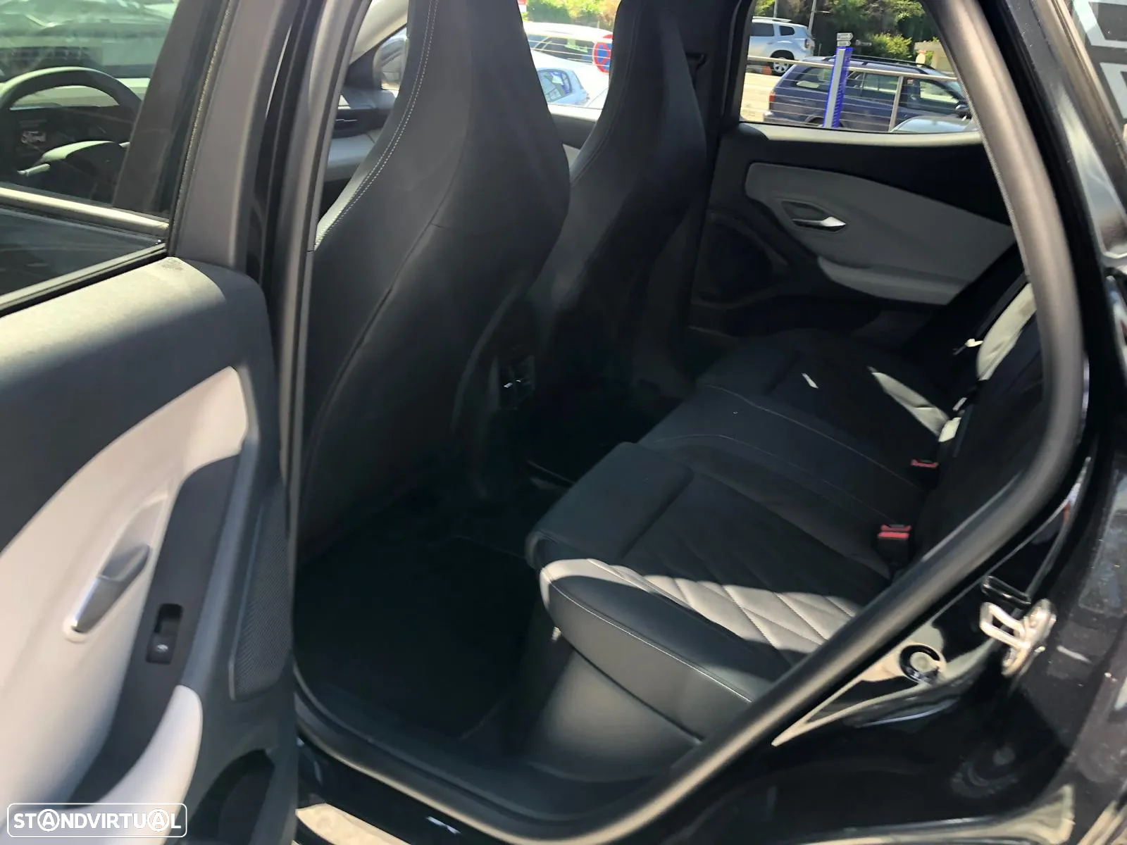 Ford Explorer 77 kWh Premium - 8