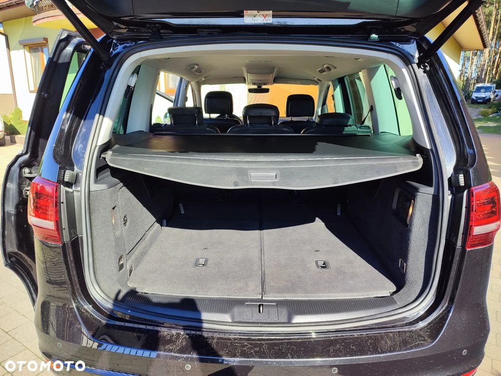 Volkswagen Sharan 2.0 TDI (BlueMotion Technology) Highline - 12