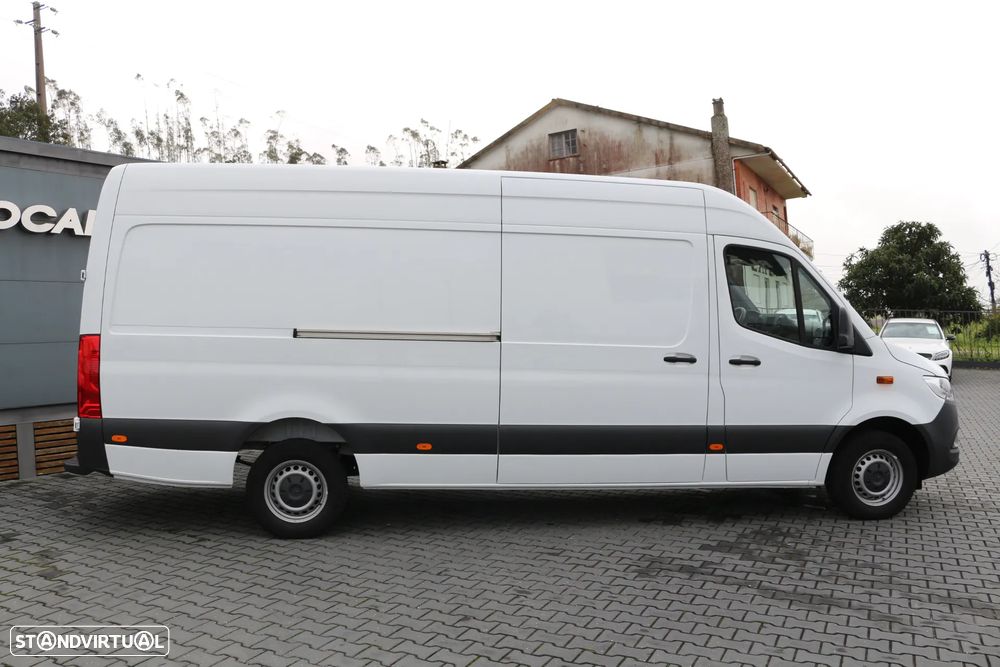 Mercedes-Benz 317 CDI L3 - 7