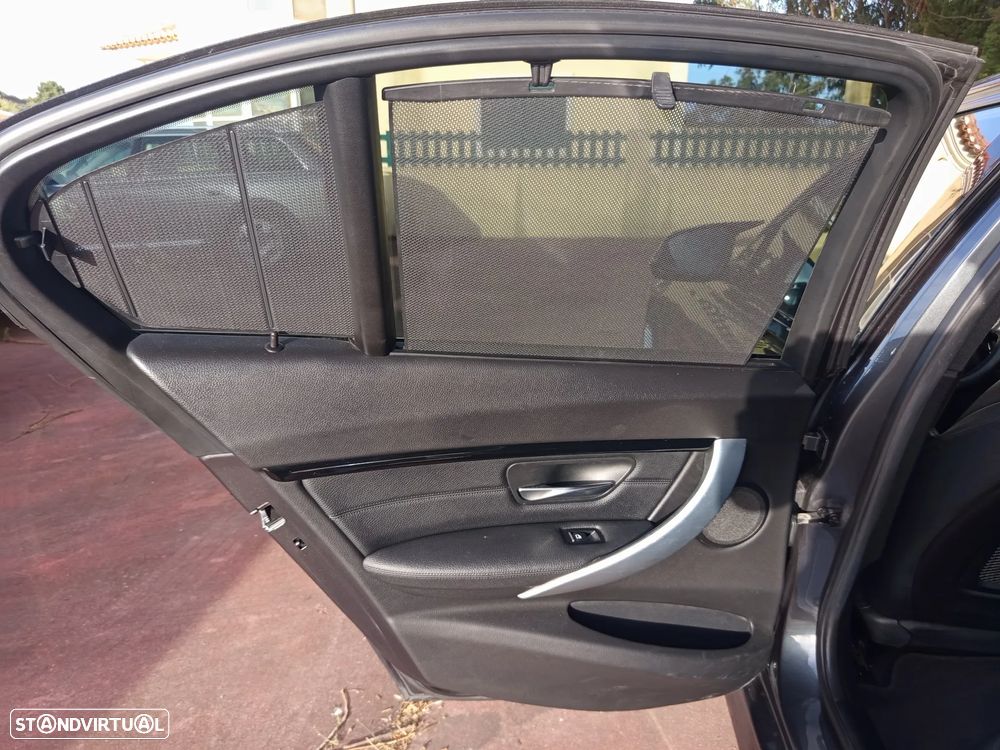 BMW 320 d Aut. M Sport - 28