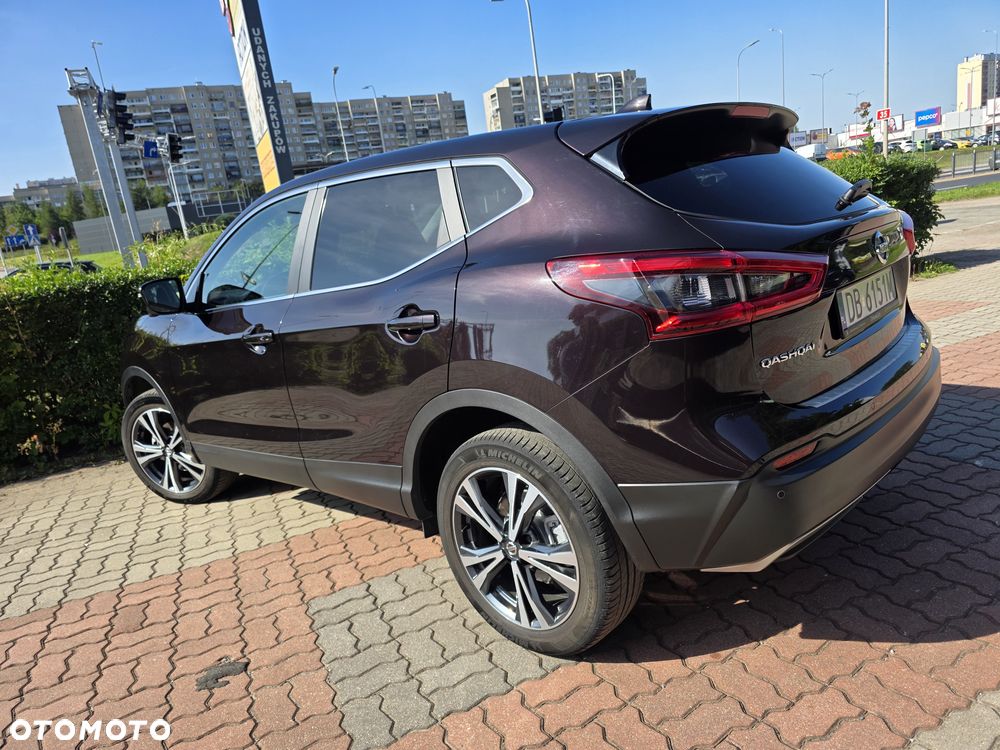 Nissan Qashqai 1.6 DIG-T N-Connecta - 22
