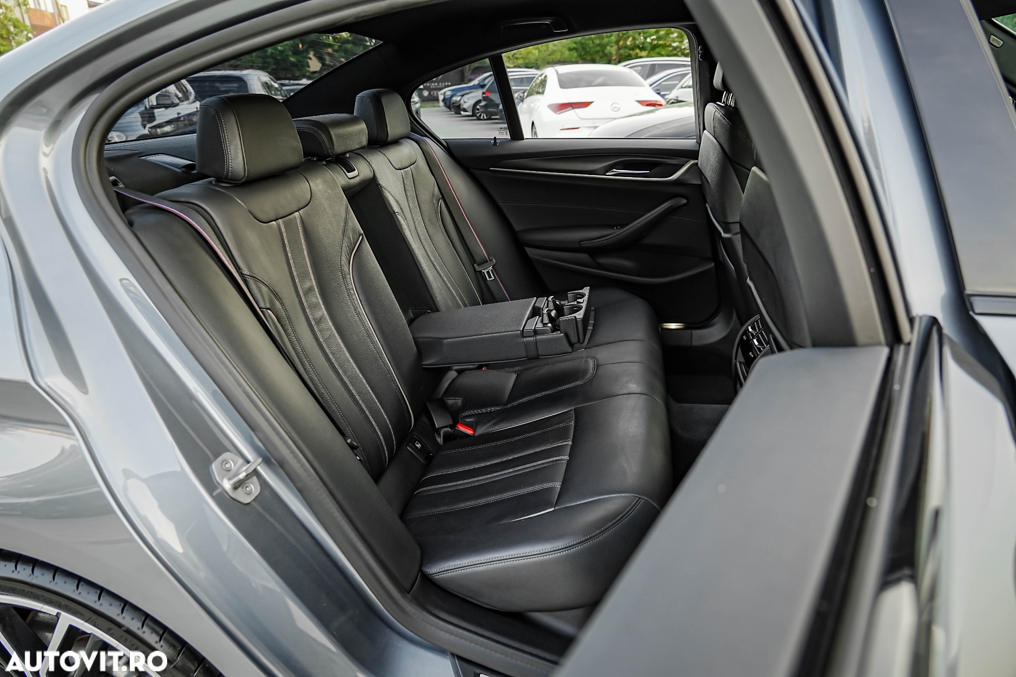 BMW Seria 5 530e Aut. M Sport Edition - 24