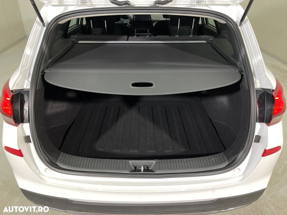Hyundai i30 1.5 110CP M/T Highway - 13