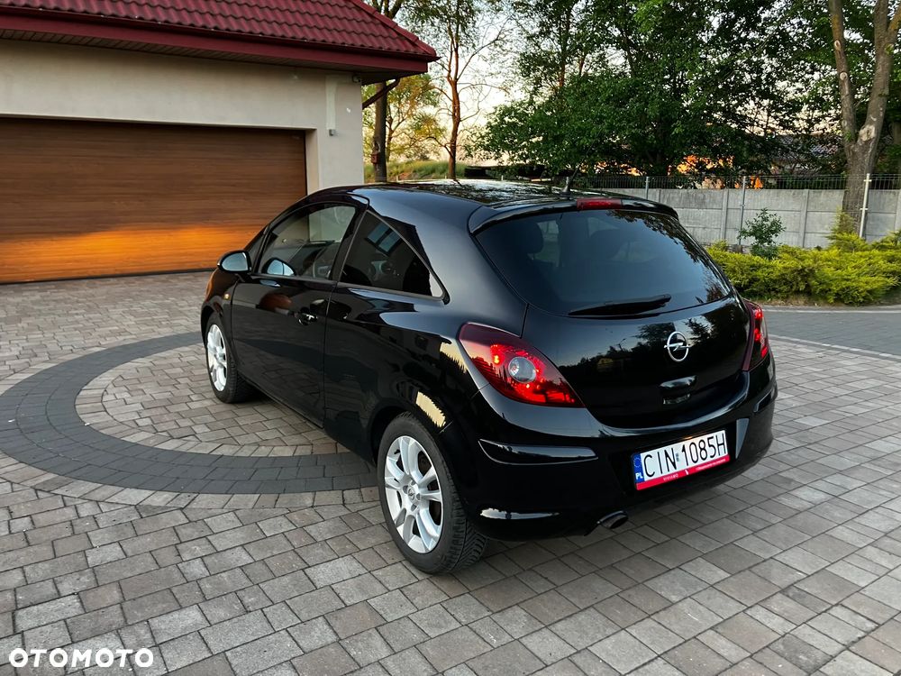Opel Corsa 1.4 16V Sport - 4