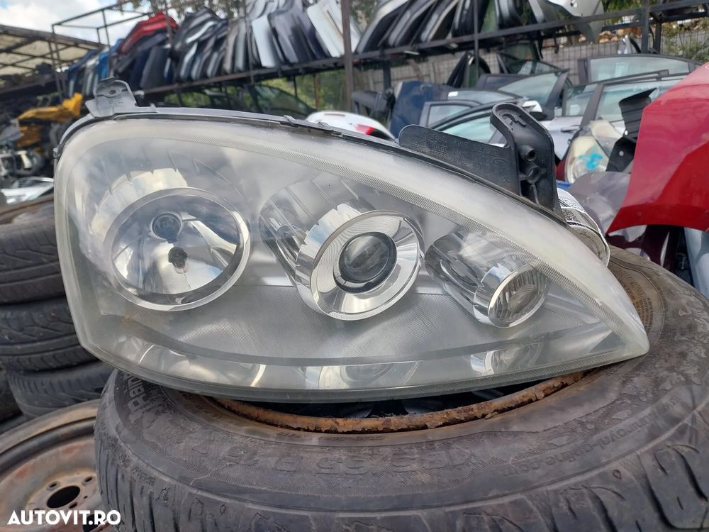 VAND FAR OPEL CORSA C PARTEA DREAPTA - 1