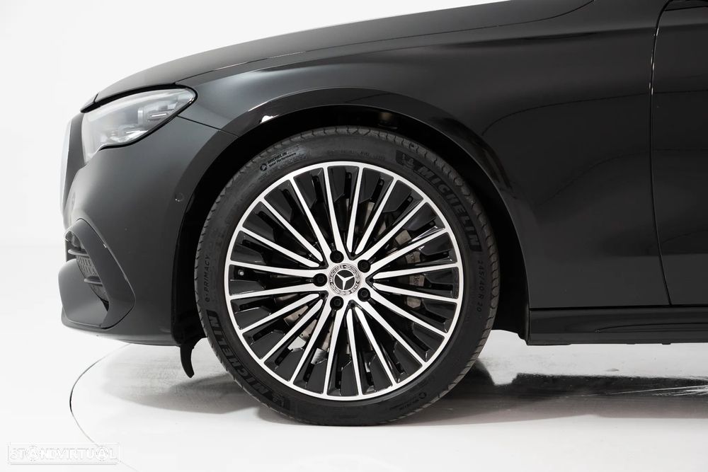 Mercedes-Benz E 300 - 12