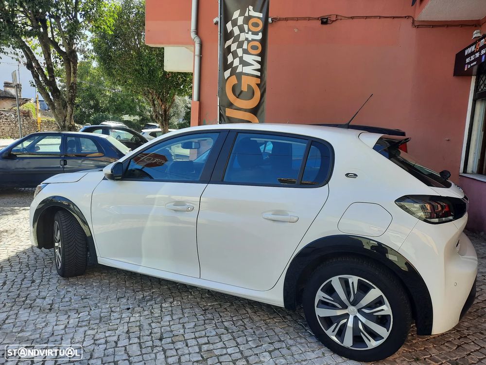 Peugeot e-208 Active — fotografia 5