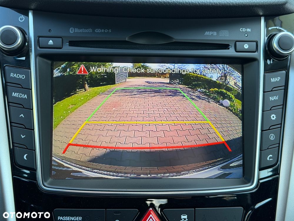 Hyundai i30 blue Kombi 1.4 YES Gold - 34