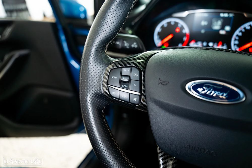 Ford Fiesta 1.5 EcoBoost S&S ST X - 46