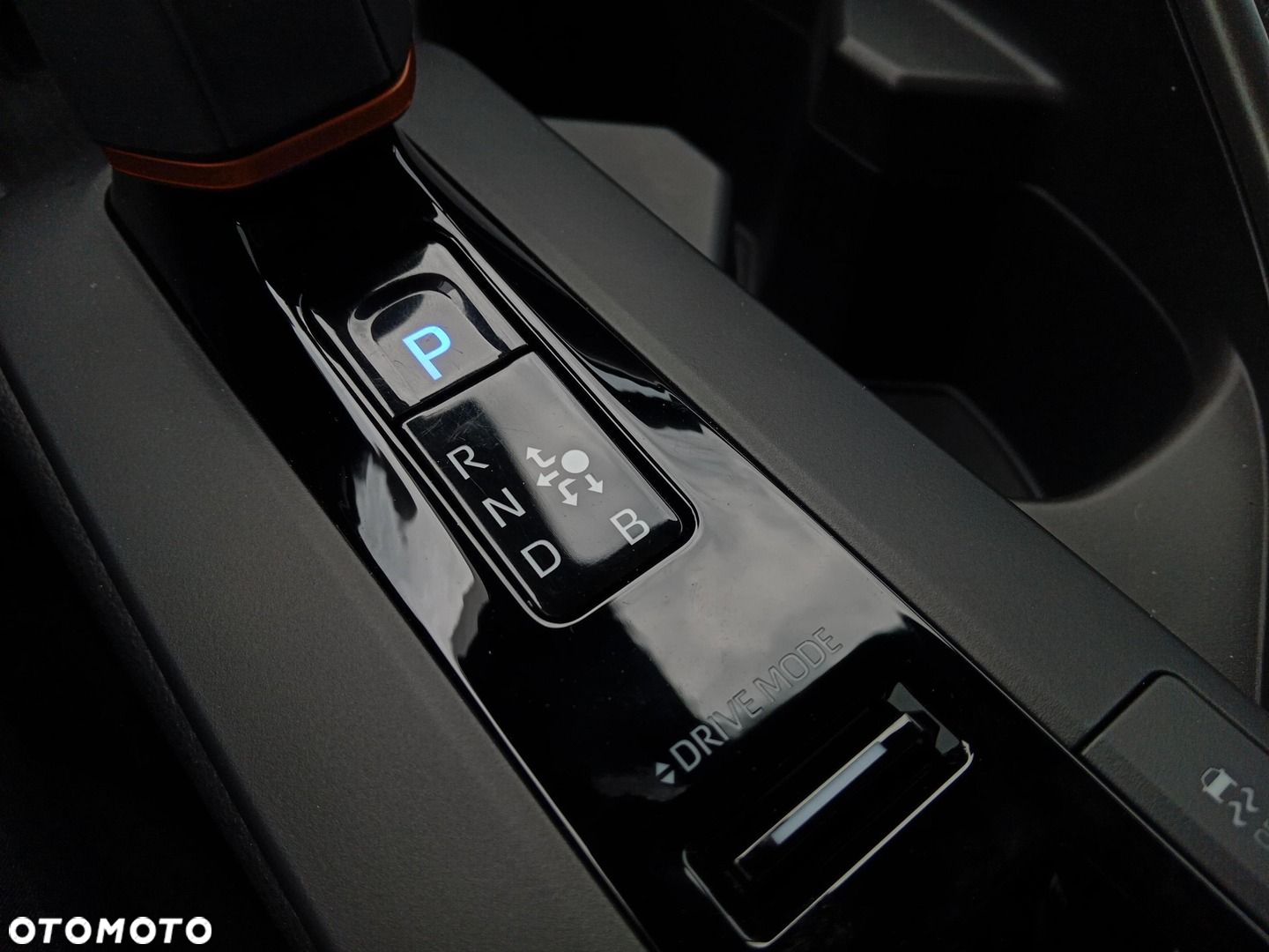 Toyota C-HR - 21