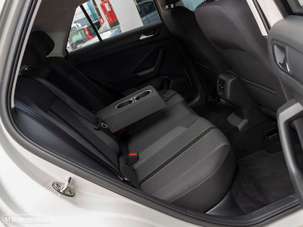 VW T-Roc 1.0 TSI Urban - 10