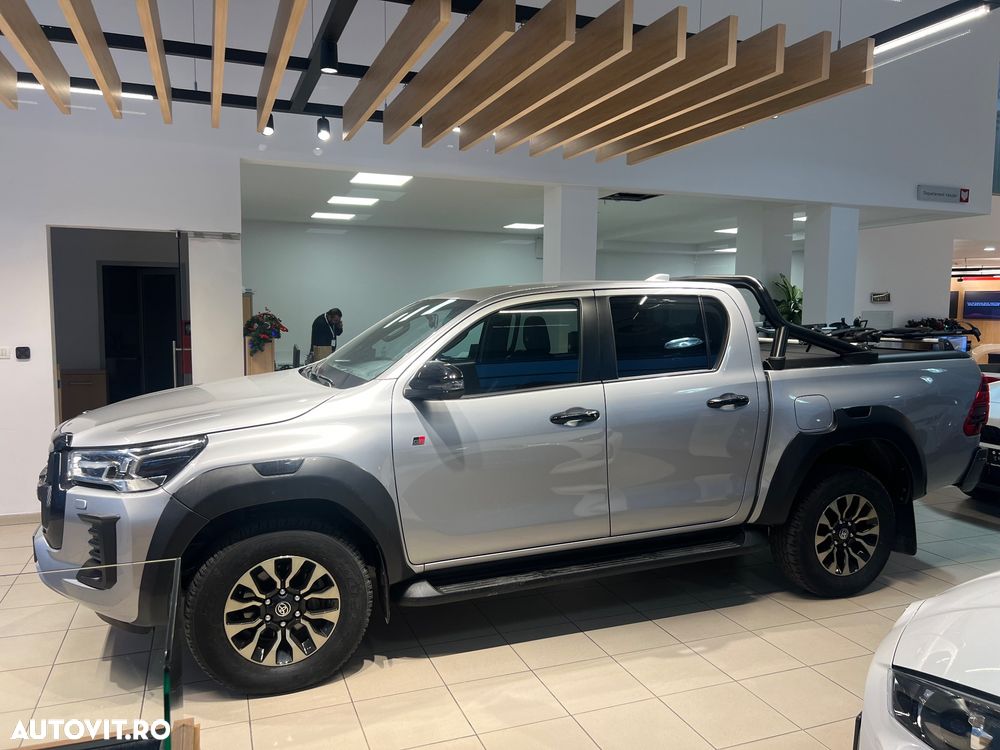 Toyota Hilux 2.8D 204CP 4x4 Double Cab AT GR Sport II - 3