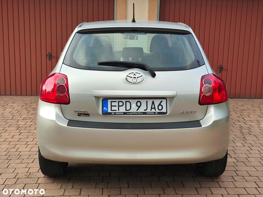 Toyota Auris 1.6 VVT-i Team - 15