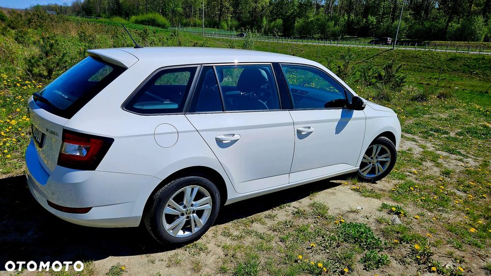 Skoda Fabia 1.0 TSI Ambition - 2