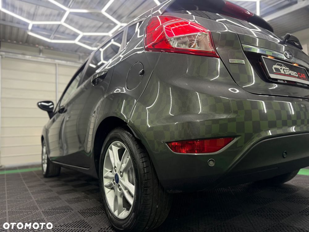 Ford Fiesta - 32